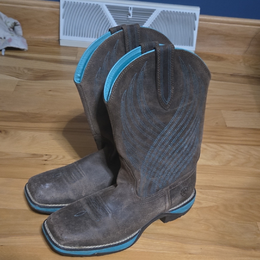 Ariat Men's Brown and Teal Western Boots